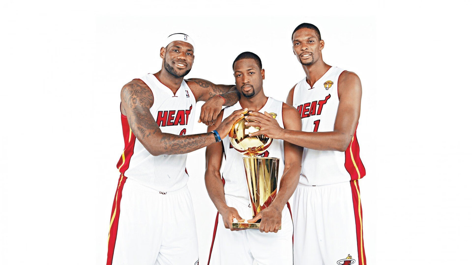 绝境中的双重交响,瑞典冰刀刺穿日耳曼战车,马龙铁肩扛起东方巨龙