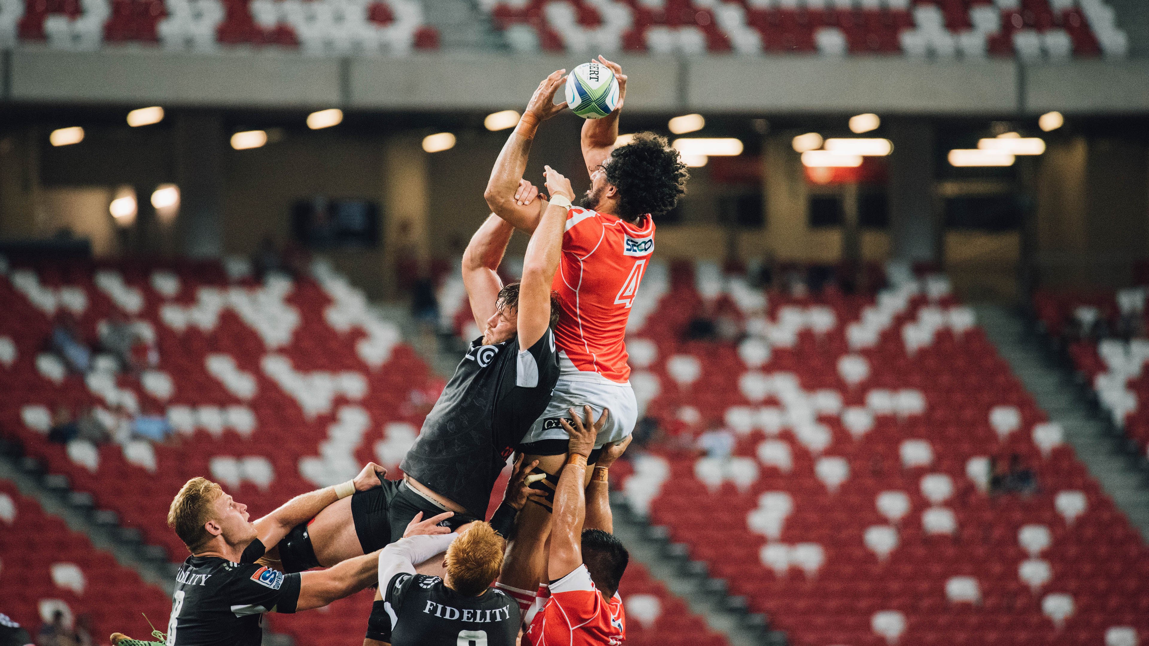 当坚韧遇见传奇,奥地利队惊天翻盘英格兰,马龙惊艳四座书写不朽